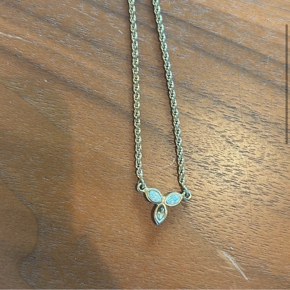 Dior necklace GUC missing one stone - Picture 2 of 3